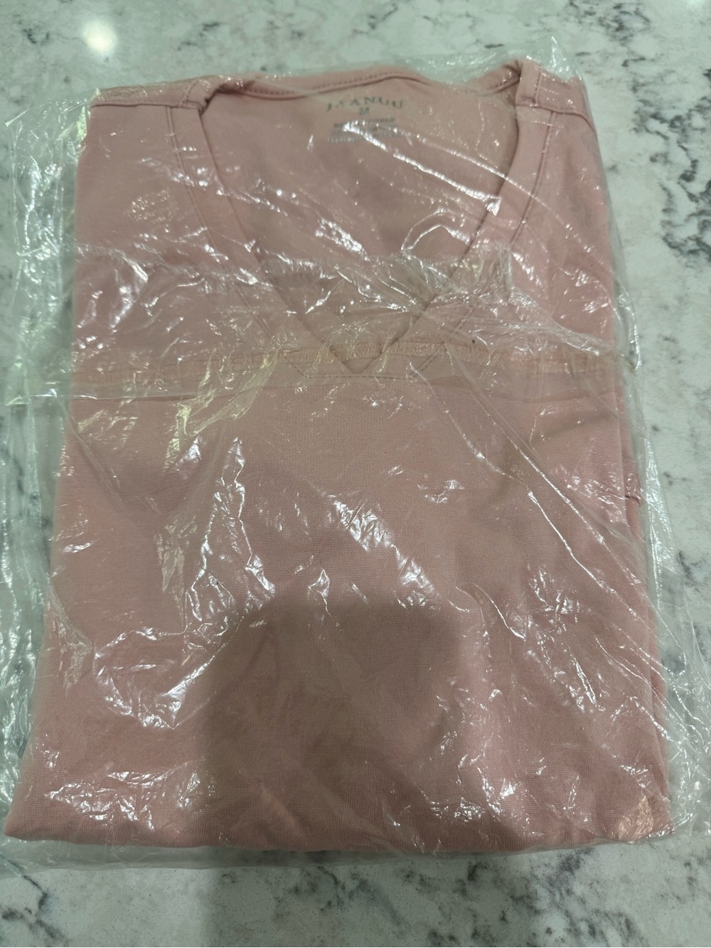Jaanuu Women's 4 pocket V Scrub short sleeve V Neck Blossom Pink New Size M NWT